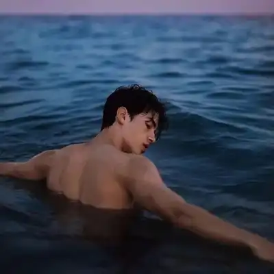 仰映容 仰映容